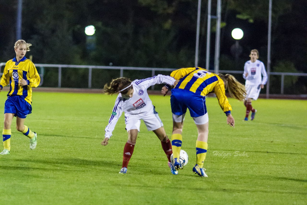 Bild 136 - B-Juniorinnen SV Henstedt-Ulzburg - Holstein Kiel : Ergebnis: 0:12